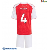 Fotballdrakt Barn Arsenal Ben White #4 Hjemmedraktsett 2025-26 Kortermet (+ Korte bukser)